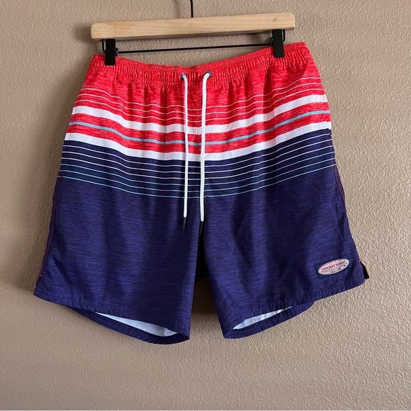 Vineyard Vines Red and Blue Board Shorts Classic Swimwear Size Medium - Picture 2 of 7